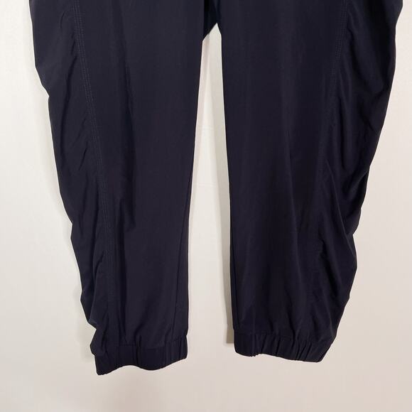 Athleta Size 4 Navy Blue La Viva Woven Capri Pants Cropped Jogger Pockets Travel - Picture 4 of 11